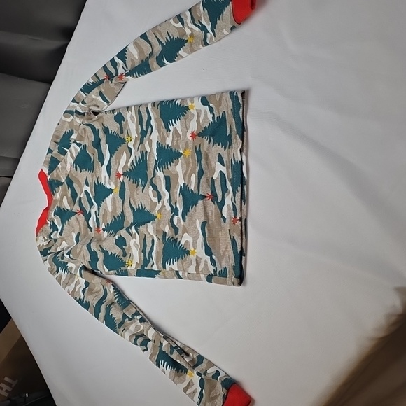 Pajamarama Kids Unisex Tan Camouflage W/ Christmas Trees Pajama Set Sz 10 EUC - Picture 4 of 7